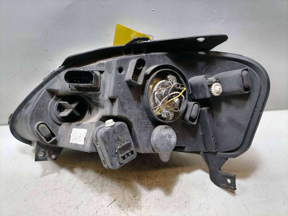 VW Fox original Scheinwerfer vorn rechts Halogen Bj.2010